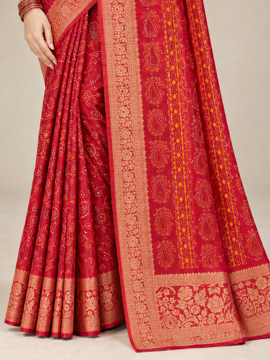 Red Fine Print Saree with Gold-Toned Paisley Pallu